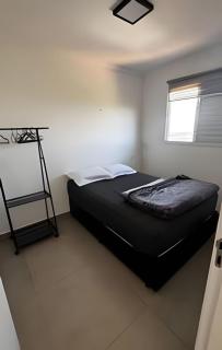 Apartamento inteiro com vaga, varanda e piscina - 8