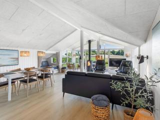 Holiday Home Eisa - 75m from the sea by Interhome - 1