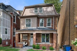 3 Story home with 11 beds, super close to Pitt and CMU - 9