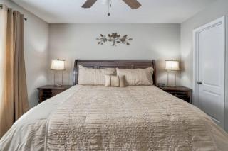 Modern 3Bedroom Duplex with Kitchen, WiFi and Free Parking Kannapolis - 1