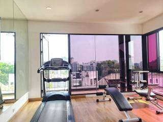 Perfect Top Floor with Rooftop Pool - 7