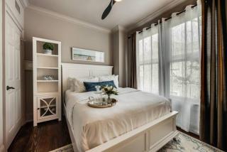 Spacious 3BR Executive Suites - 4