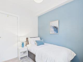 Mansfield Crescent - 1