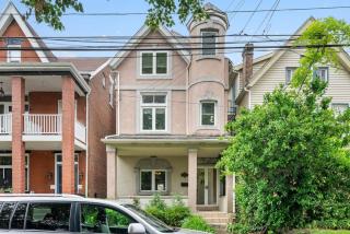3 Story home with 10 beds and Free off street parking - Schenley Heights - 0
