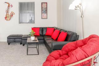 Spacious 1-Bedroom Condo with Kitchen, Free Parking and Fitness Center - 6