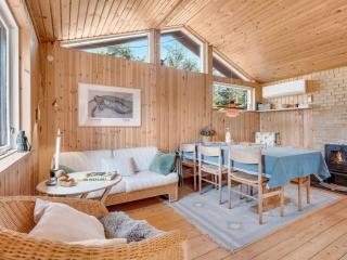 Holiday Home Ingobert - 600m from the sea by Interhome - 6