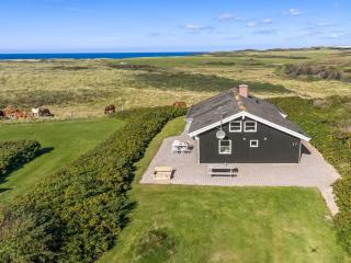 Holiday Home Aiana - 300m from the sea by Interhome - 5