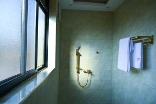 Neon Hotel Ntinda - 2