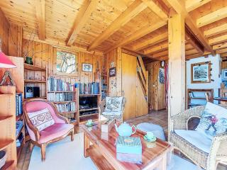 Holiday Home Les Chalets de La Combe by Interhome - 2