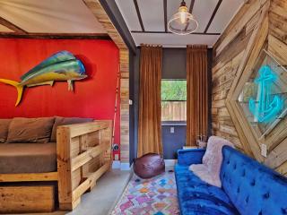 The Rum Locker - 1 King - 2 Twins - Private home and Patio - Sleeps 4 - 8