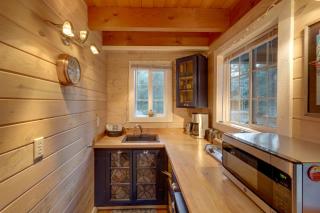 Ski, Hike, Relax By Water Rustic McCall Tiny Home - 2