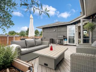 Holiday Home Glenda - 2-1km from the sea by Interhome - 5