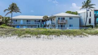 Berkshire Beach Club - 5