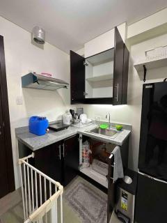 Covent Garden Fully Furnished Studio Unit - 2