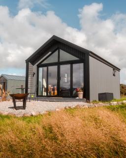 Oaklane Glamping Cabins - 4