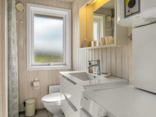 Holiday Home Myrna - 250m from the sea by Interhome - 2