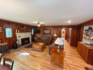 Blue Lake Cottage - 10 Minutes to Minocqua - 1