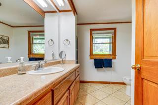 Hyco Lake Escape with Deck and Dock Families Welcome! - 7