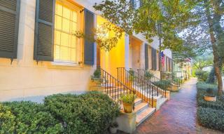 Tattnall Manor by Lucky Savannah - 8