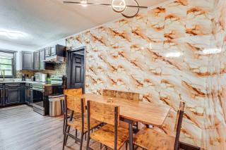 5 Mi to Town Pet-Friendly Retreat in Marietta! - 3