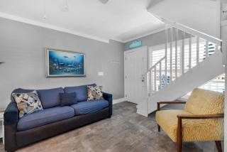 Mardi's Cozy Townhouse - 2