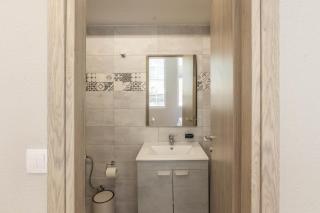 Noima Luxury Suites - 4
