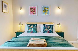 Beautifully Restored 3 Bed Victorian House - 3