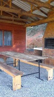 Casa rústica às margens do lago - 2