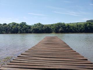 Casa rústica às margens do lago - 4