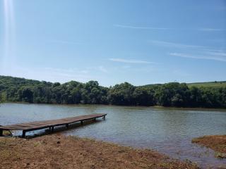 Casa rústica às margens do lago -  - 5