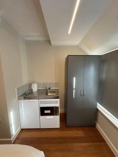 Buckingham Annexe - 6