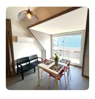 Large central 2 bedroom, ideal for family or pro stay - 9