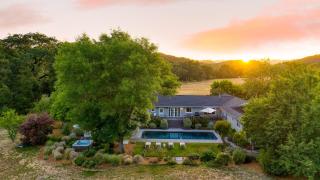 Glen Ellen Escape 5BR Retreat w Pool Hot Tub Hammocks Vineyard Views - 0