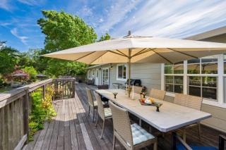 Glen Ellen Escape 5BR Retreat w Pool Hot Tub Hammocks Vineyard Views - 8