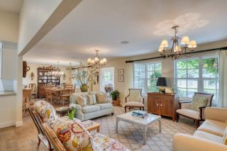 Glen Ellen Escape 5BR Retreat w Pool Hot Tub Hammocks Vineyard Views - 1