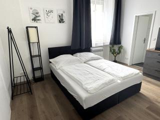 Modern studio for 2 - Central I Parking I WiFi - 0
