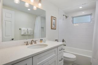 Villa Sanibel 2A - Exclusive Villa Sanibel Retreat Steps to Beach - 1