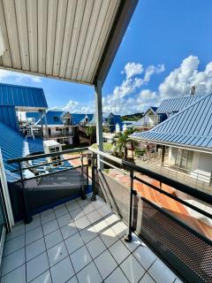 Large central 2 bedroom, ideal for family or pro stay -  - 6