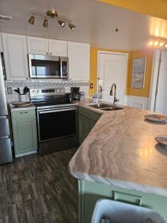 Renovated 2 Bedroom with Ocean & City Views! Palace 1807 - 8