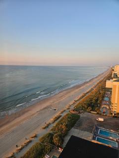 Renovated 2 Bedroom with Ocean & City Views! Palace 1807 - 5