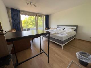 Quiet 34m apartment with balcony & parking - 1