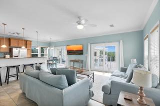 Navigate Stays Private Home with Pool Hot-Tub & Dock - 3