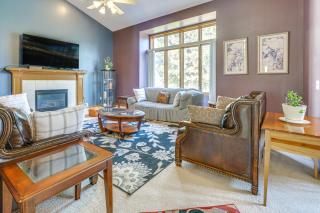 Private Yard with Patio Family Getaway in Macomb - 9