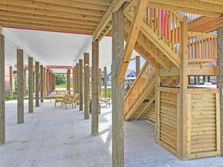 Gorgeous Home, sleeps 24 - 2