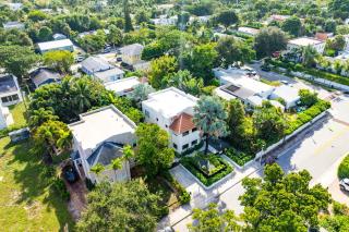 Hacienda Flamingo Unit 3 - Modern 1BR Hideaway with Double Queen Beds - 5