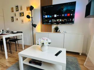 Chloe's Apartments - 2