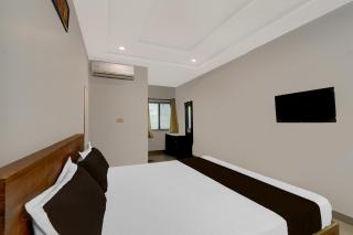 FabHotel Pushpa Grand - 5