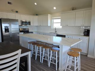 Hypnotic Beach View! Sleeps 20 - 1