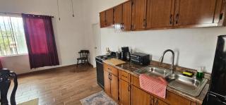 Guest Studio near Businesses and Markets - 4