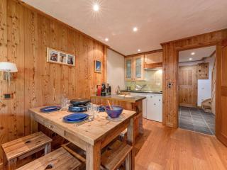 Appartement Duplex Intimiste avec Wifi, Balcon et Proche Pistes à Val-d'Isère - FR-1-694-135 - 6